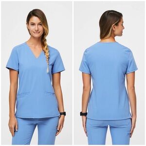NWT- Figs Casma Three-Pocket Scrub Top™ (Size 5XL)